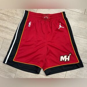 Men's Jordan Brand Statement Miami Heat CV9566-608 Swingman Red Shorts Sz Large